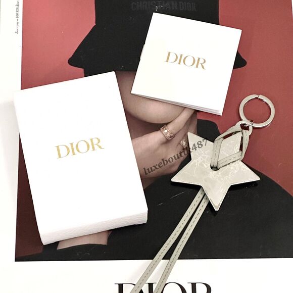 Dior Silver Around The World Star Keychain - Picture 3 of 4